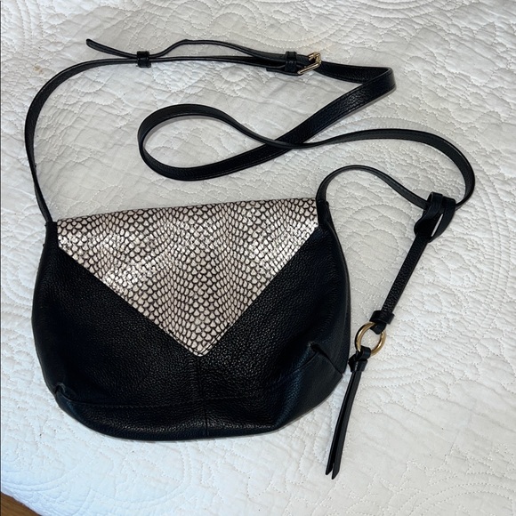 Vince Camuto Leather crossbody bag - Picture 1 of 12